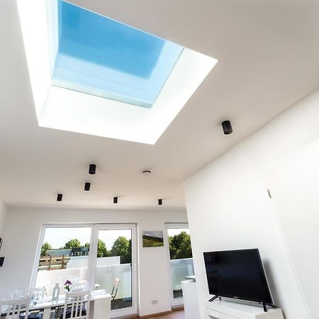 Gemuetliches Und Lichtdurchflutetes Penthouse Mit Sternenhimmelblick, Boxspringbett Und Terrasse - Gute Anbindung An Die Innenstadt Kassel Exterior foto
